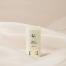 [Beauty of Joseon] Matte Sun Stick : Mugwort+Camelia (SPF 50+ PA++++)-korean skincare.pk