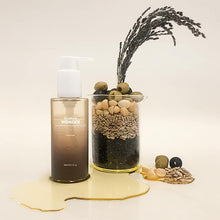 Haruharu Wonder Black Rice Moisture Deep Cleansing Oil 150ml – front of the pack | Korean Skincare Pakistan